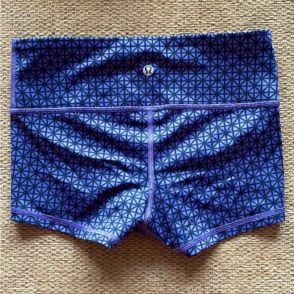 Lululemon spandex shorts